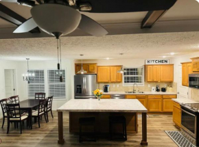 Beautiful, Cozy home in Concord